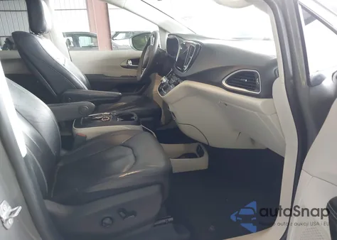 2022 Chrysler Pacifica Touring L z USA, uszkodzony, nr VIN 2C4RC1BG5NR123935